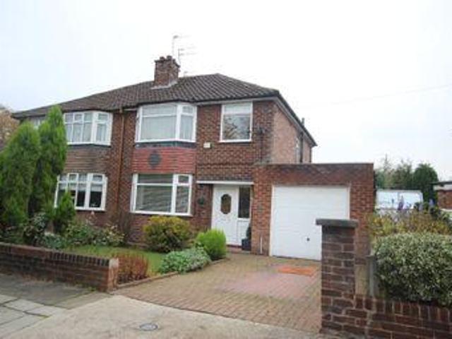 3 Bedrooms Semi detached house for sale in Botany Road, Winton, Eccles M30