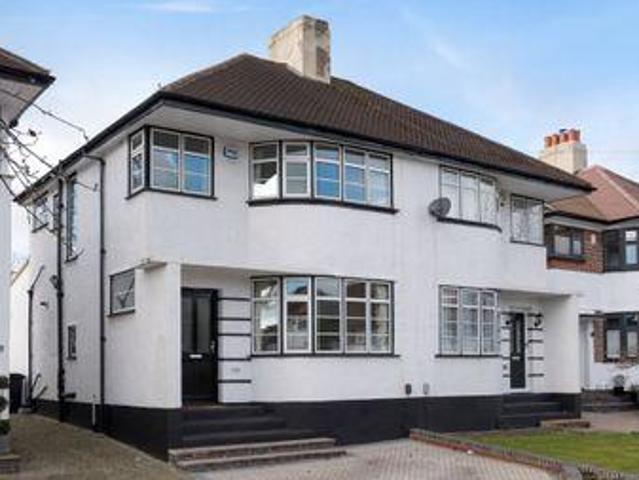 3 Bedrooms Semi detached house for sale in Beaumont Road, Petts Wood, Orpington BR5