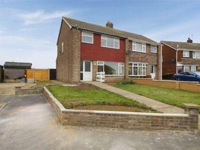 3 Bedrooms Semi detached house for sale in Bennett Drive, Winterton, Scunthorpe, Lincolnshire DN15