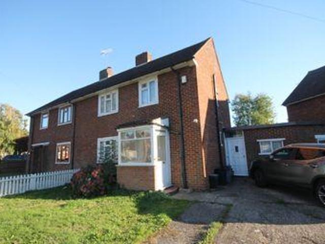 3 Bedrooms Semi detached house for sale in Birch Row, Bromley BR2