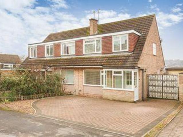 3 Bedrooms Semi detached house for sale in Bridgewater Road, Berkhamsted HP4
