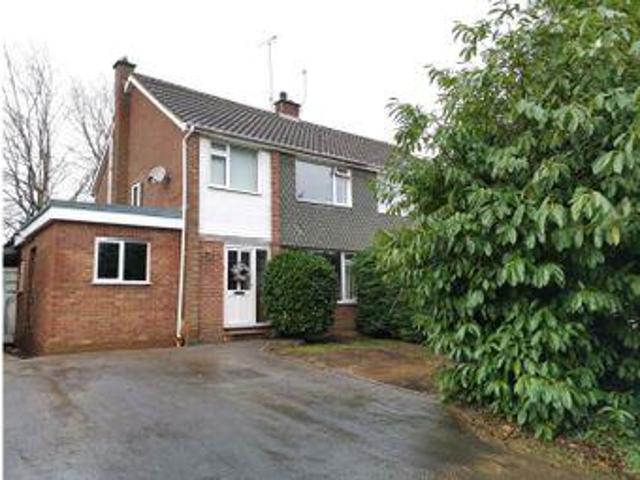 3 Bedrooms Semi detached house for sale in Butler Road, Crowthorne RG45