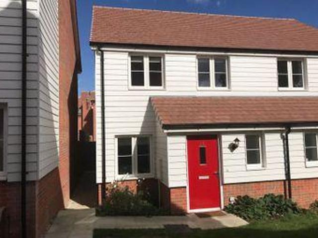 3 Bedrooms Semi detached house for sale in Burdock Place, Stone Cross, Pevensey BN24