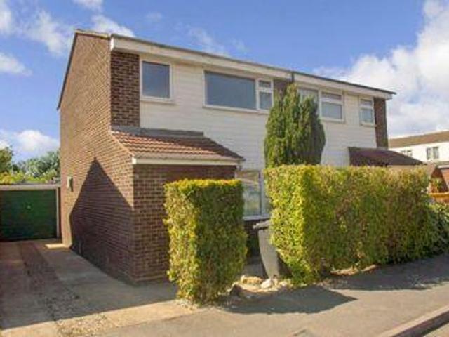 3 Bedrooms Semi detached house for sale in Burns Road, Royston SG8