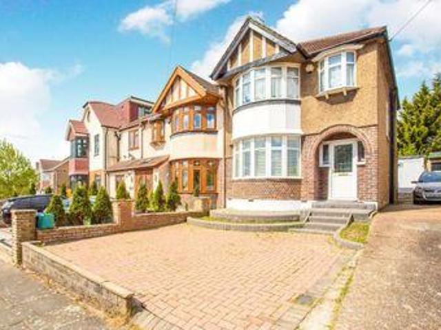 3 Bedrooms Semi detached house for sale in Glenwood Grove, Kingsbury, London, Uk NW9