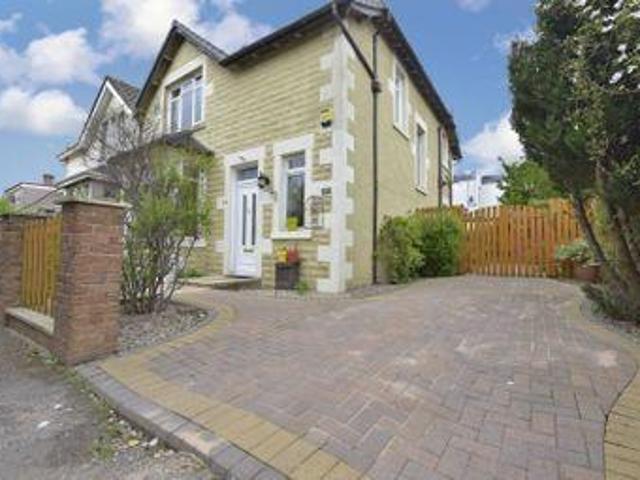 3 Bedrooms Semi detached house for sale in East Main Street, Broxburn EH52