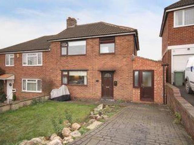 3 Bedrooms Semi detached house for sale in Eastfield Road, Dronfield, Derbyshire S18