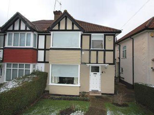 3 Bedrooms Semi detached house for sale in Farm Road, Edgware, Greater London. HA8