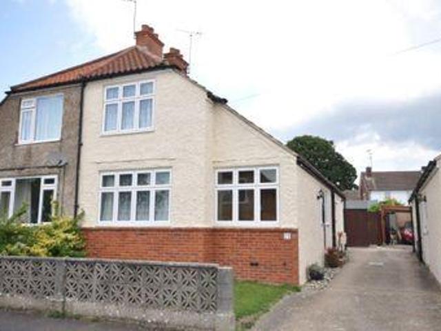 3 Bedrooms Semi detached house for sale in Horsham, West Sussex RH13