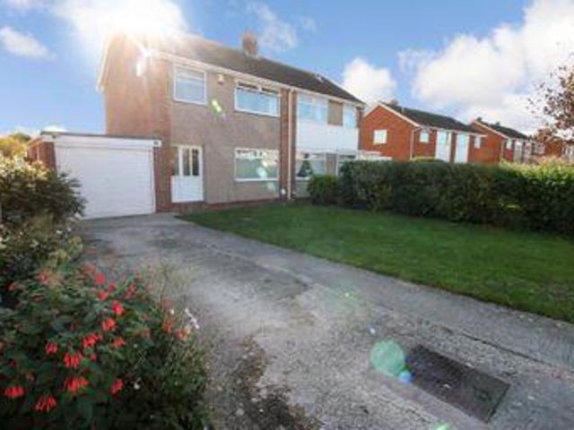 3 Bedrooms Semi detached house for sale in Heol Hendre, Rhuddlan, Rhyl LL18