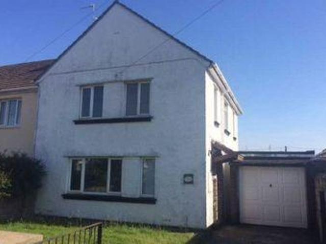 3 Bedrooms Semi detached house for sale in Illtyd Avenue, Llantwit Major CF61