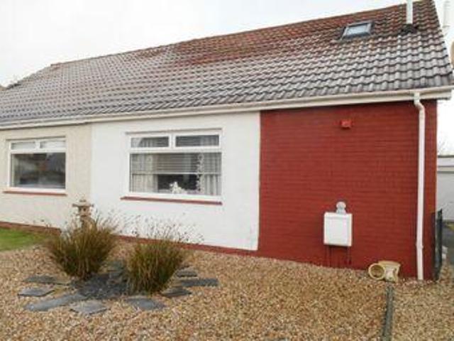3 Bedrooms Semi detached house for sale in Maple Drive, Larkhall ML9