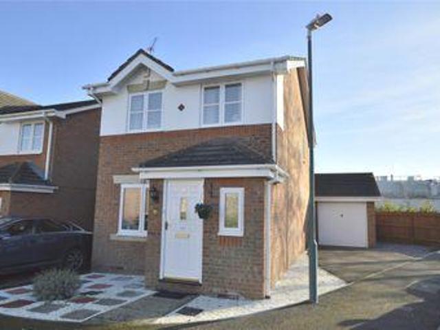 3 Bedrooms Semi detached house for sale in Sylvestres, Riverhead, Sevenoaks, Kent TN13