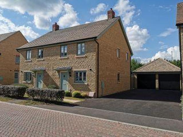 3 Bedrooms Semi detached house for sale in Poppy Close, Kingston Bagpuize, Abingdon OX13