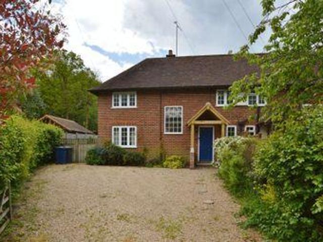 3 Bedrooms Semi detached house for sale in Roundals Lane, Hambledon, Godalming GU8