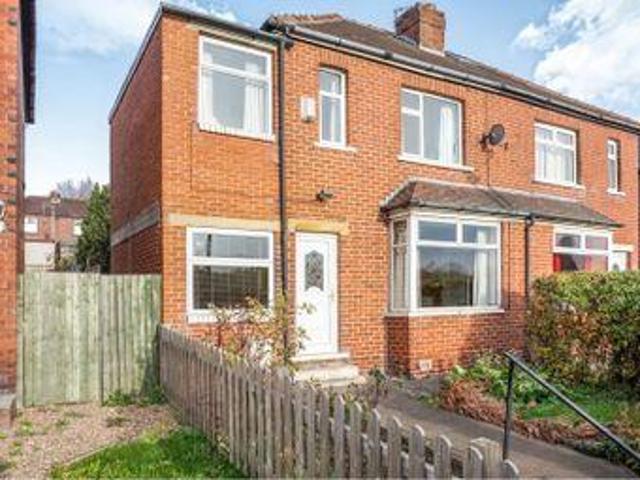 3 Bedrooms Semi detached house for sale in Walkley Lane, Heckmondwike WF16