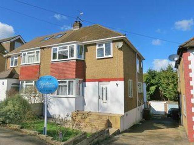 3 Bedrooms Semi detached house for sale in Windmill Lane, Bushey Heath, Bushey, Hertfordshire WD23