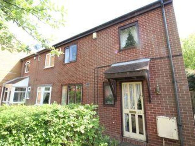 3 Bedrooms Semi detached house for sale in Trigo Close, Leicester LE4