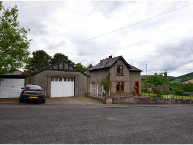 3 Bedrooms Semi detached house for sale in Viewfield Park, Selkirk TD7
