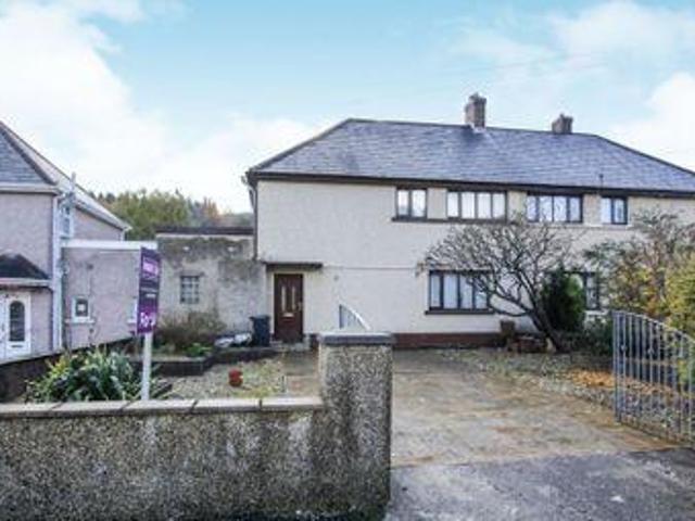 3 Bedrooms Semi detached house for sale in Ynys Fawr Avenue, Resolven SA11