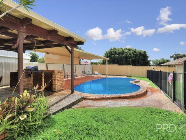 3 BEDROOMS SPARKLING INGROUND POOL CURRENTLY LET AS AIRBNB FULLY FURNISHED BEAUTIFULLY PRESENTED 750 METRES TO MARINA HIGH DOUBLE CARPORT