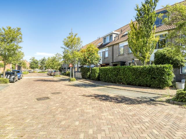 3 bedrooms tussenwoning Surface Area: 121m2