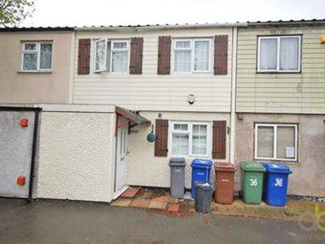 3 Bedrooms Terraced house for rent in Foxglove Road, South Ockendon RM15