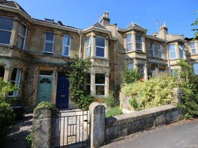 3 Bedrooms Terraced house for rent in Kipling Avenue, Bath BA2