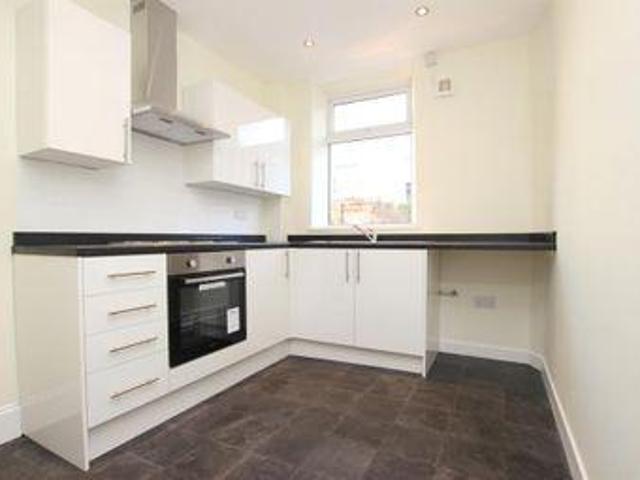3 Bedrooms Terraced house for rent in London Terrace, Darwen BB3