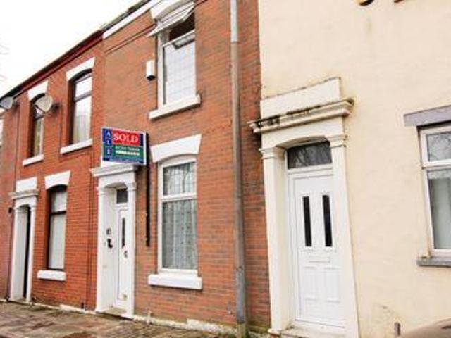 3 Bedrooms Terraced house for rent in Railway View, Blackburn BB2