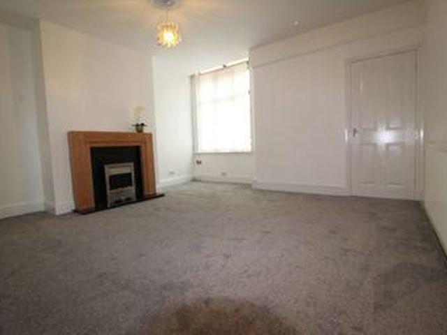 3 Bedrooms Terraced house for rent in Selous Road, Blackburn BB2