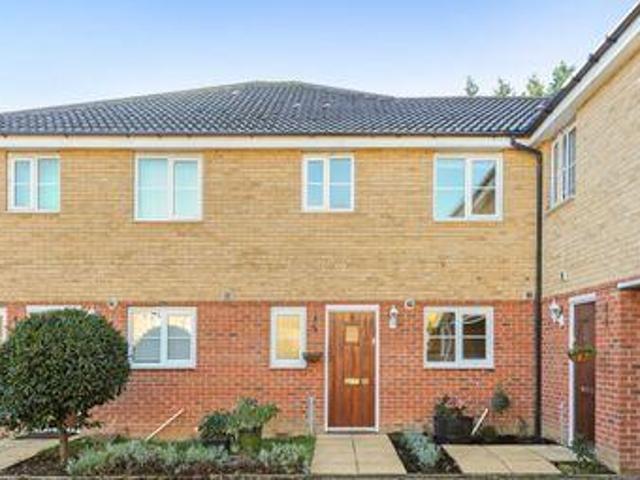 3 Bedrooms Terraced house for rent in Sherriff Close, Esher KT10