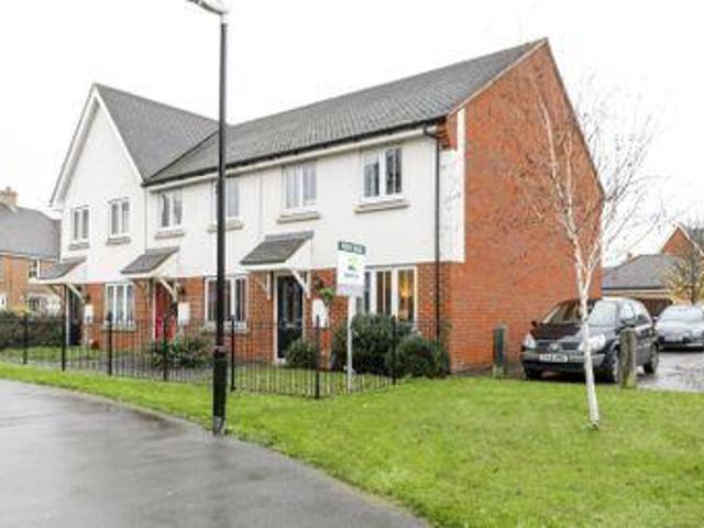 3 Bedrooms Terraced house for sale in Bluebell Drive, Sittingbourne ME10
