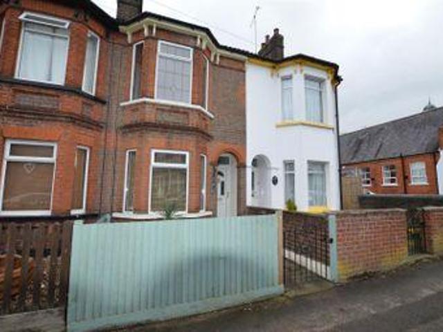 3 Bedrooms Terraced house for sale in Chiltern Road, Dunstable LU6