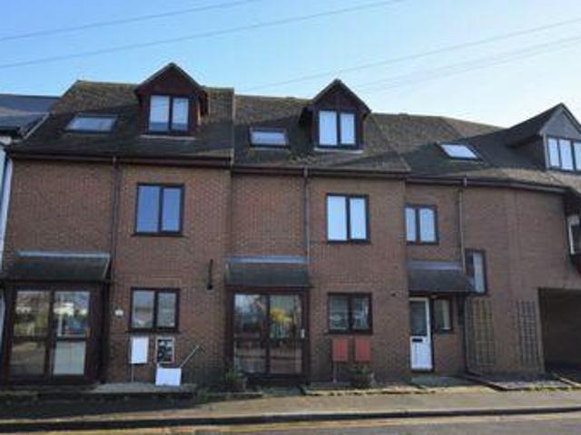 3 Bedrooms Terraced house for sale in Coast Road, Pevensey Bay BN24