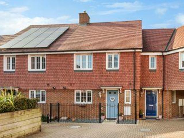 3 Bedrooms Terraced house for sale in Hillview, Billingshurst RH14