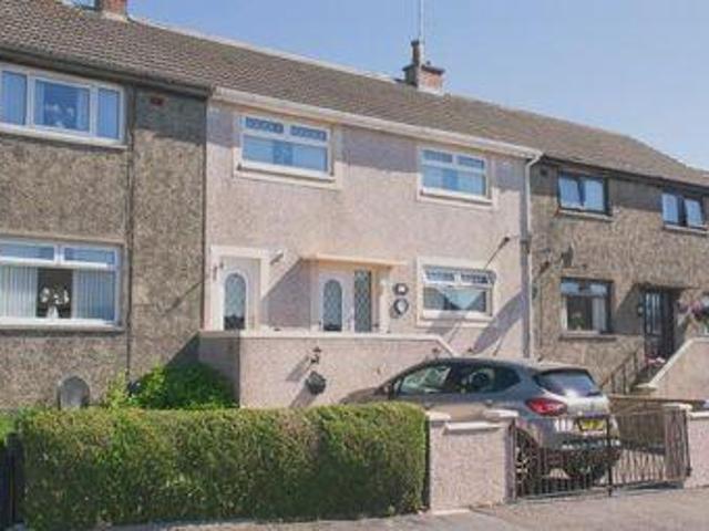 3 Bedrooms Terraced house for sale in Holland Crescent, Cumnock KA18