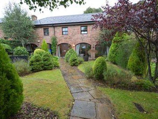 3 Bedrooms Terraced house for sale in Home Farm Court, Coatbridge ML5