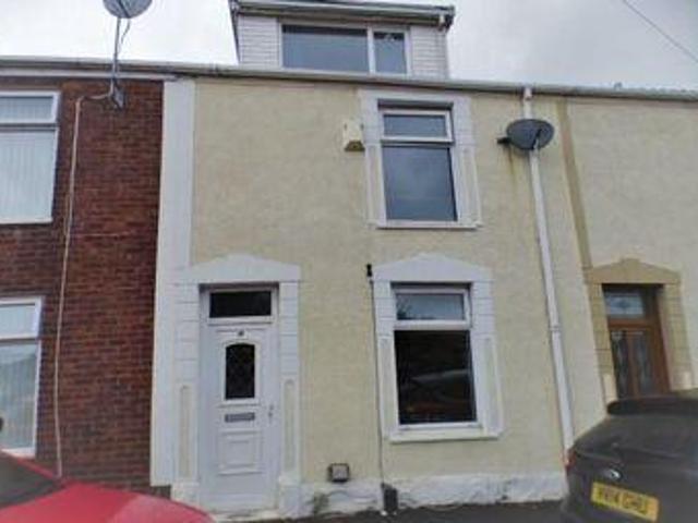 3 Bedrooms Terraced house for sale in Idris Terrace, Plasmarl, Swansea SA6