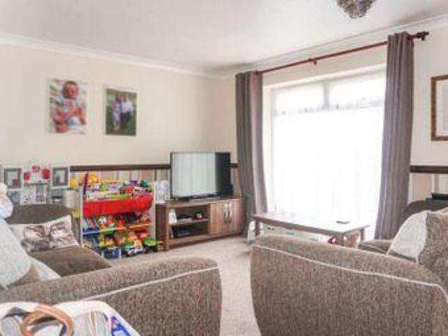 3 Bedrooms Terraced house for sale in Seasalter Close, Warden, Sheerness ME12