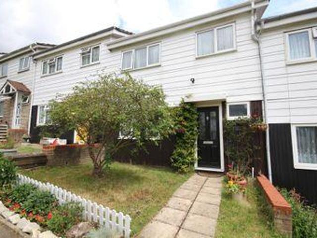 3 Bedrooms Terraced house for sale in Sempill Road, Hemel Hempstead HP3
