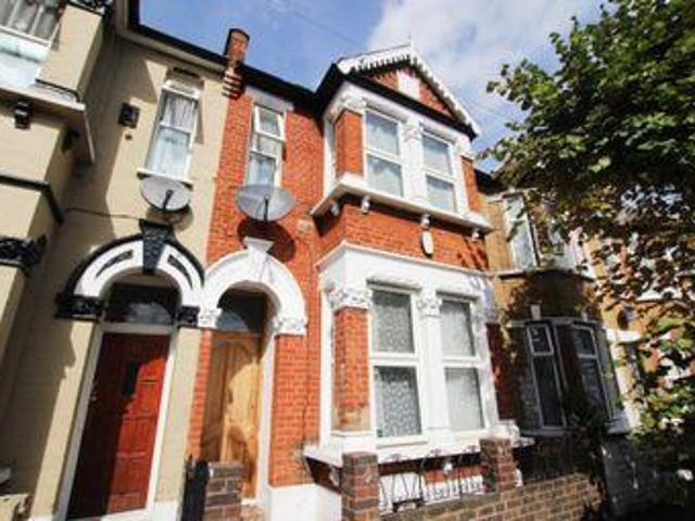 3 Bedrooms Terraced house for sale in Washington Avenue, London E12