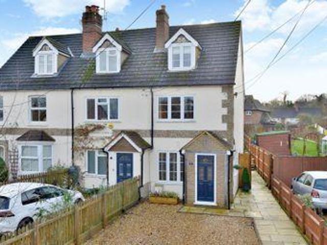 3 Bedrooms Terraced house for sale in Woodside Road, Chiddingfold, Godalming GU8
