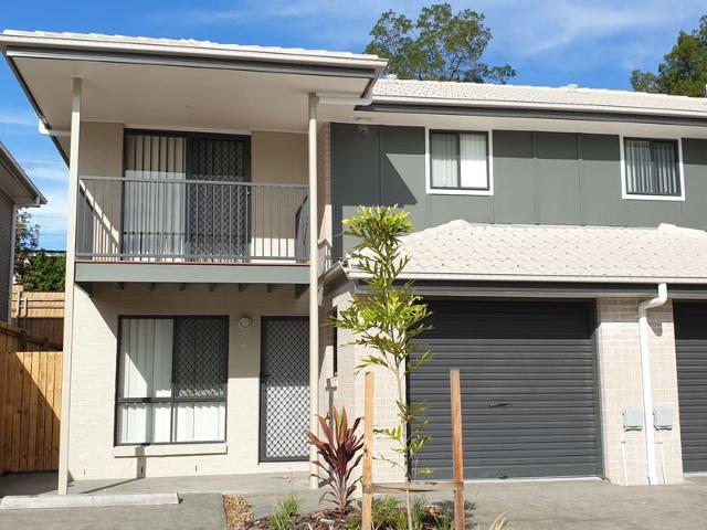 3 bedrooms Townhouse