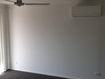 3 bedrooms Townhouse