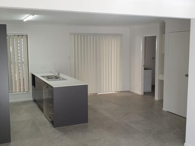 3 bedrooms Townhouse