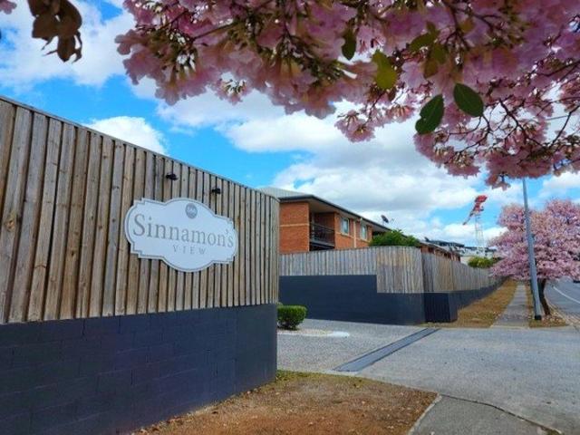 3 Bedrooms Townhouse for Lease in Sinnamon Park near Jindalee