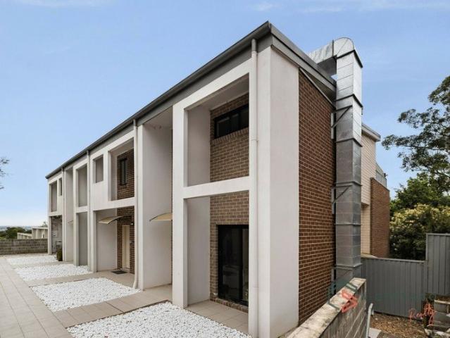 3 Bedrooms Townhouse in Carlingford I Executive Access from Basement to Home I
