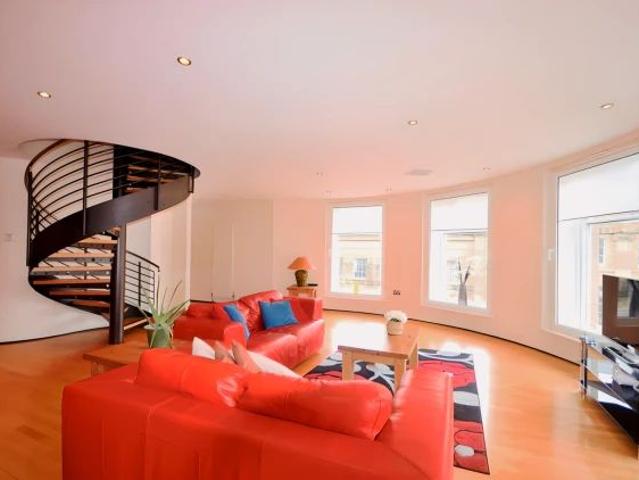 3 bedrooms 2 bathrooms