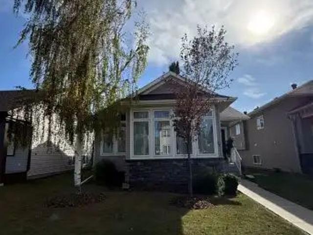 3 Bedrooms 3 bathroom House With Mother In Law Suite — 3 bedroom 3 bathroom